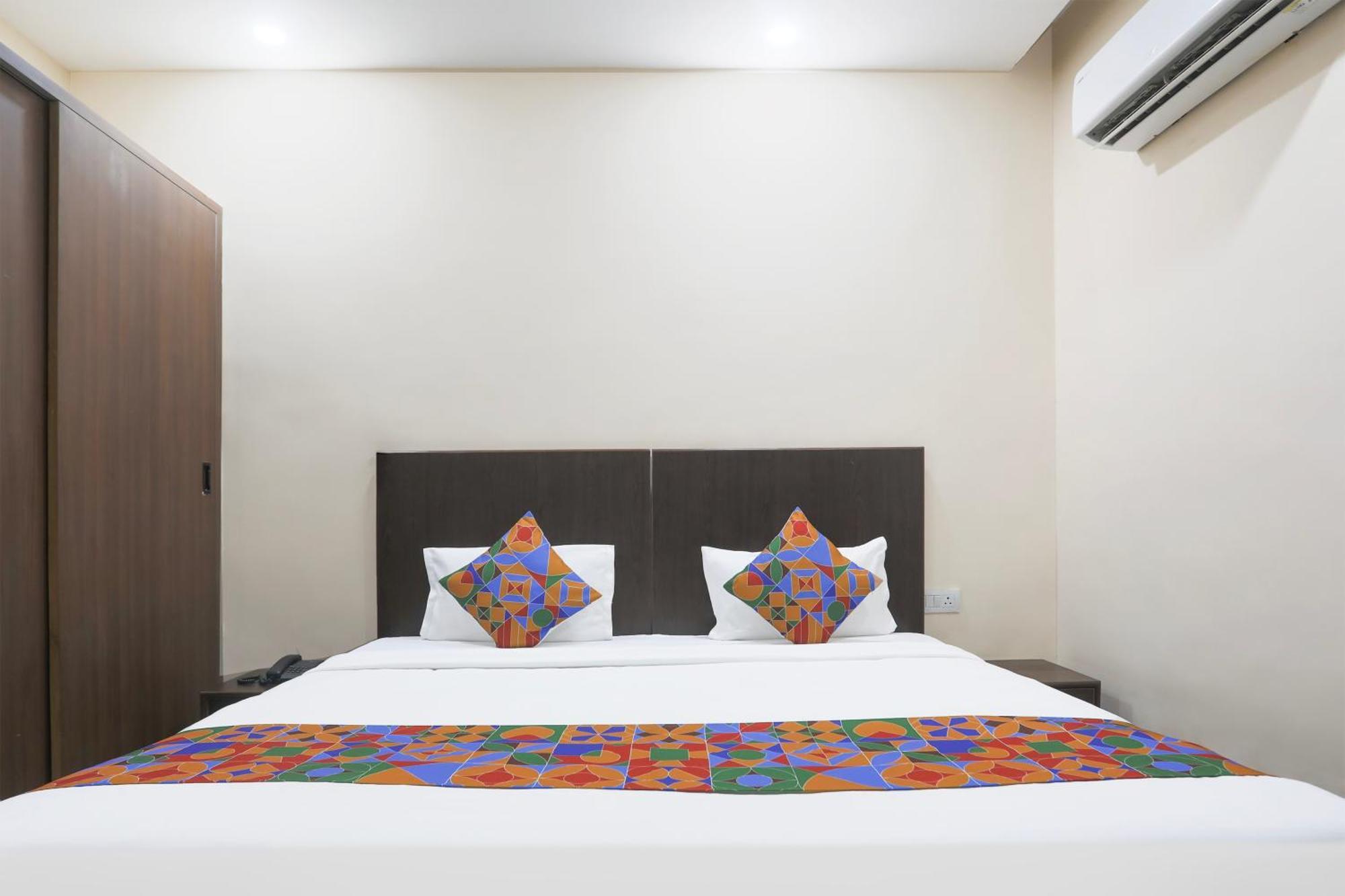 Fabhotel Bliss Premium Gurgaon Exterior foto
