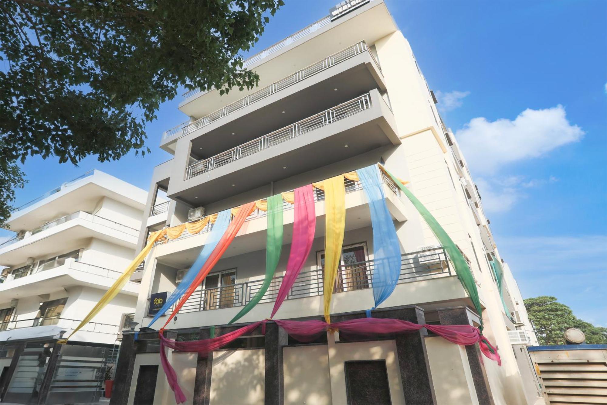 Fabhotel Bliss Premium Gurgaon Exterior foto