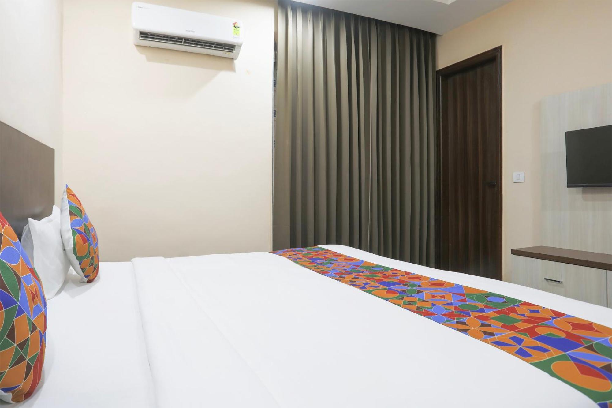 Fabhotel Bliss Premium Gurgaon Exterior foto